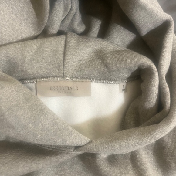 Authentic Essential Fleece Relaxed Hoodie/ Brand new with tags. - Picture 5 of 6